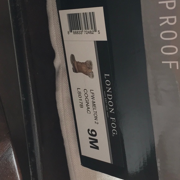 Boots NIB - Picture 2 of 4